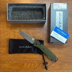 Benchmade BAILOUT® | WOODLAND GREEN ALUMINUM